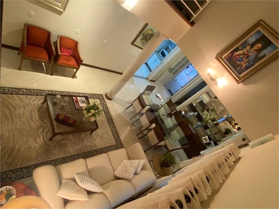 Casa à venda com 4 quartos, sendo 3 suítes,  no condomínio Residencial Tivoli Park, Sorocaba - SP
