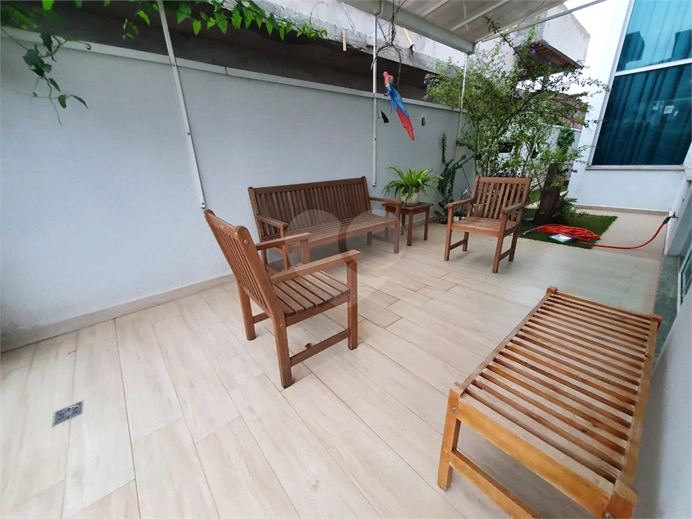Casa à venda com 4 suítes no condomínio Granville São Venâncio, Itupeva - SP