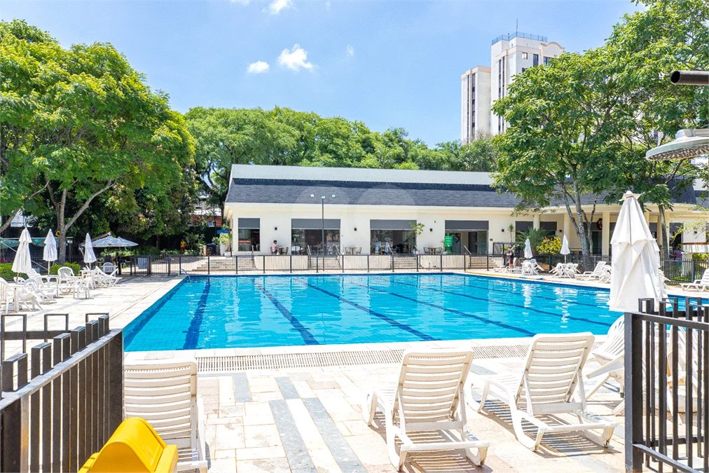 Apartamento à venda com 3 suítes em Alto da Boa Vista, São Paulo, SP
