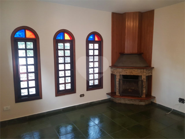 Sobrado à venda com 3 quartos, sendo 1 suíte,  em Campo Grande, São Paulo, SP