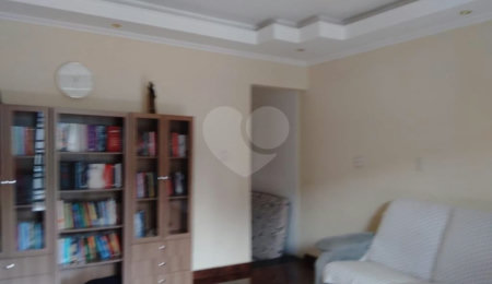 Casa à venda com 4 quartos, sendo 2 suítes,  em Jardim Vila Galvão, Guarulhos, SP
