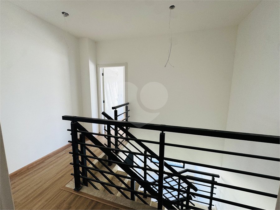 Casa à venda ou para alugar com 3 suítes no condomínio Mont Blanc Village, Vinhedo - SP