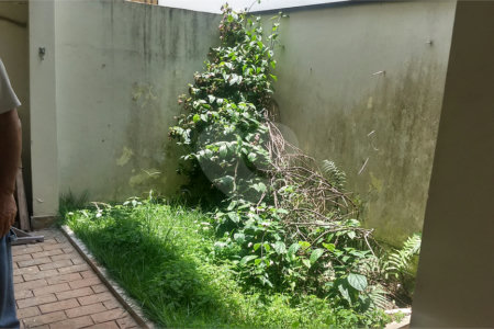 Sobrado à venda com 3 quartos, sendo 1 suíte, em Alto da Boa Vista, São Paulo, SP