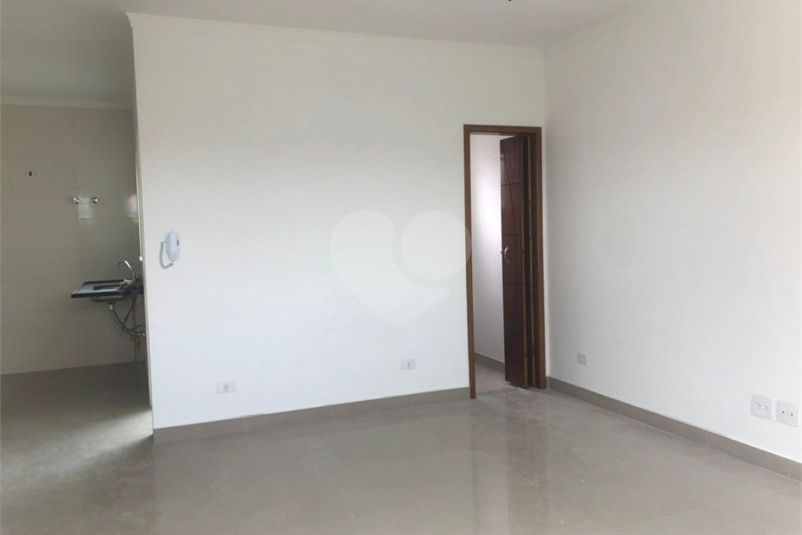 Casa à venda com 3 quartos, sendo 1 suíte, no condomínio Cond Batinga, São Paulo - SP