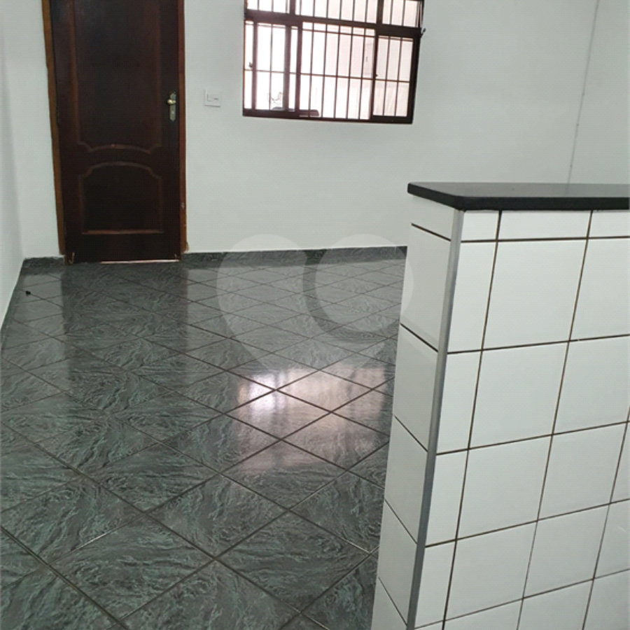 Casa à venda com 4 quartos em Parque Vitória, São Paulo, SP