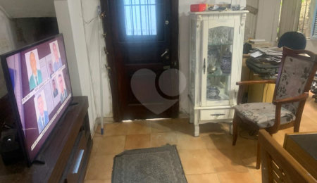 Casa à venda com 2 quartos, sendo 1 suíte,  em Praça da Bandeira, Rio de Janeiro, RJ
