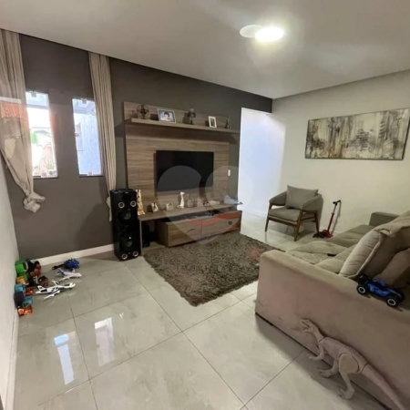 Sobrado à venda com 3 quartos, sendo 1 suíte,  em Vila Nova Cintra, Mogi das Cruzes, SP