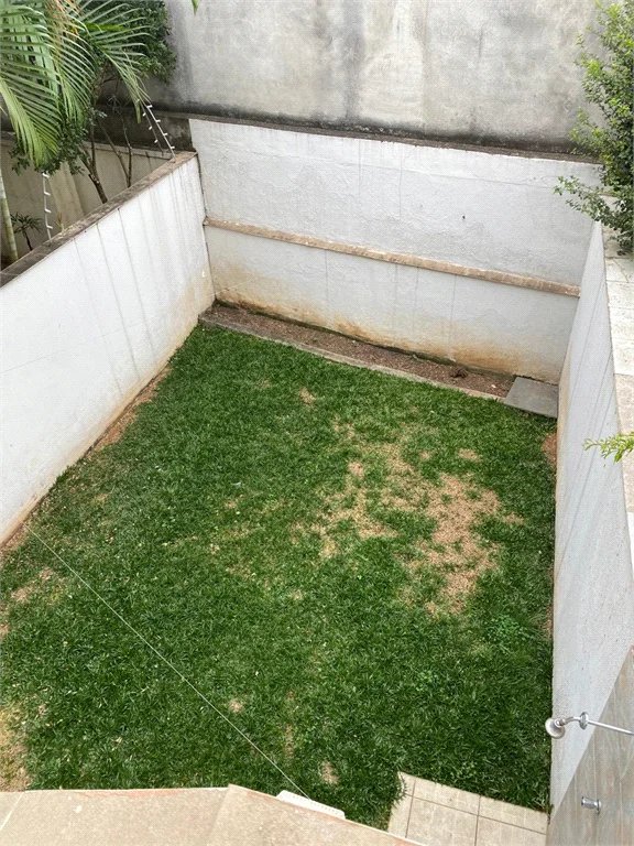Sobrado à venda com 3 quartos, sendo 1 suíte, em Vila Lageado, São Paulo, SP