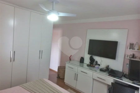 Sobrado à venda com 3 suítes em Vila Mazzei, São Paulo, SP