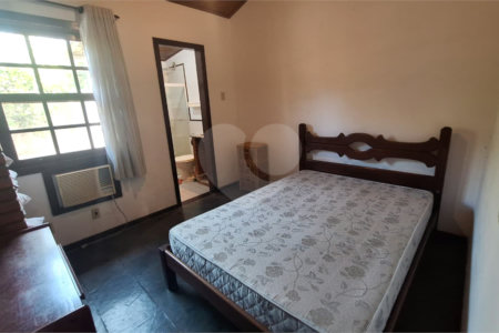 Casa para alugar com 3 quartos, sendo 2 suítes, em Praia Rasa, Armação dos Búzios, RJ