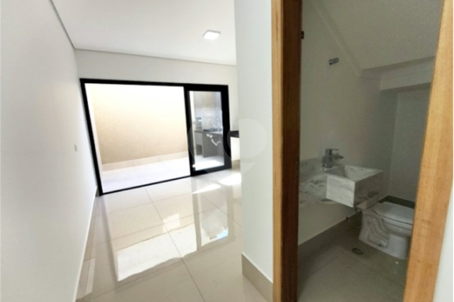 Sobrado à venda com 3 quartos, sendo 1 suíte, em Jardim Maristela, São Paulo, SP