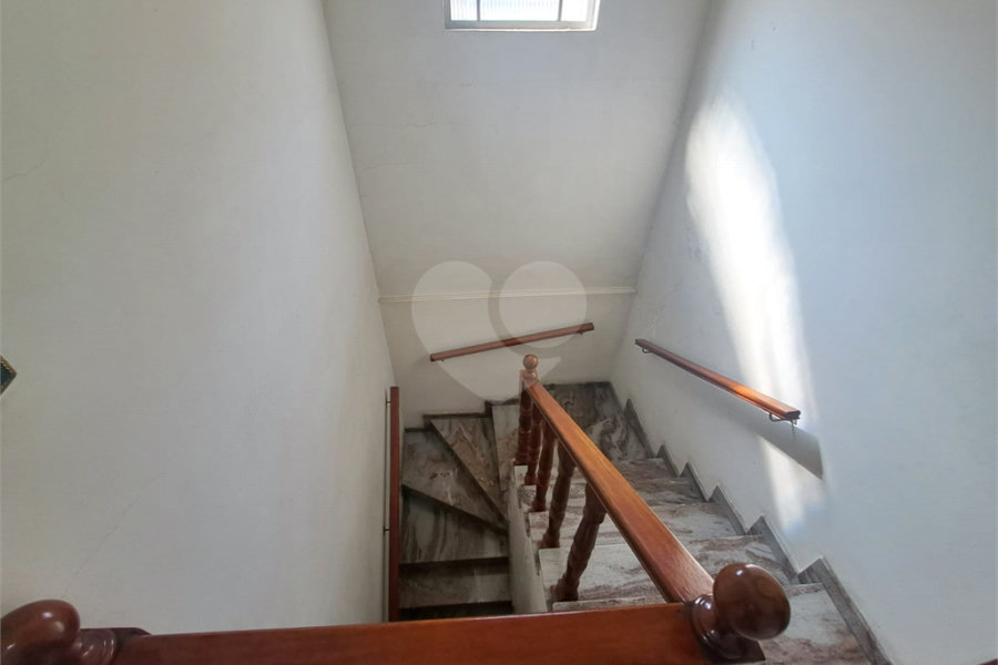 Sobrado à venda com 3 quartos em Vila Sabrina, São Paulo, SP