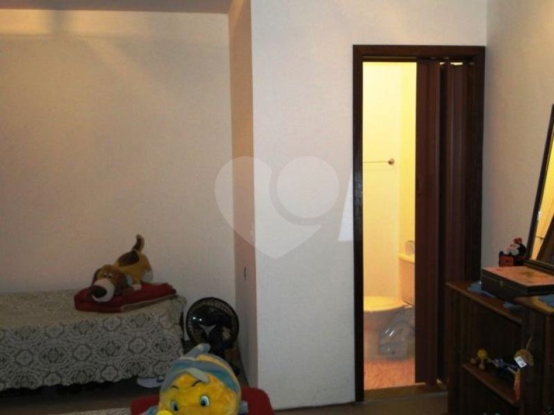 Casa Térrea à venda com 4 quartos, sendo 1 suíte, em Jardim Virginia Bianca, São Paulo, SP