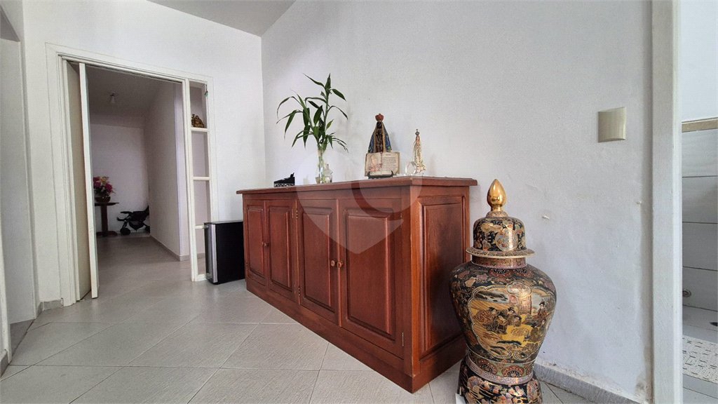 Casa à venda com 5 quartos, sendo 4 suítes, no condomínio Terras de Lucas, Sorocaba - SP