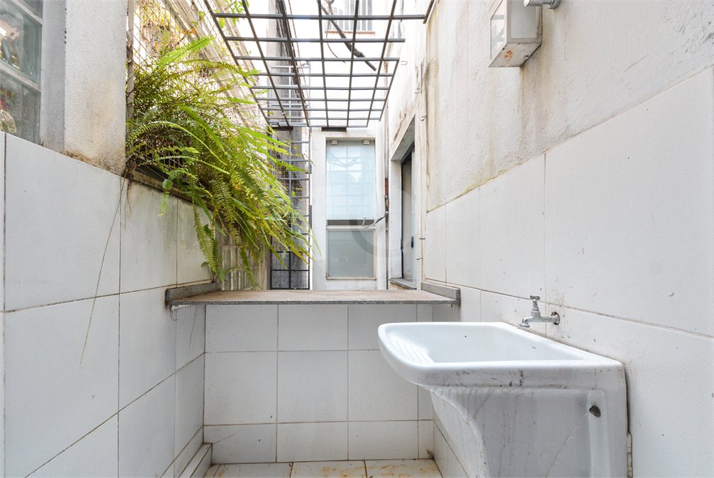 Sobrado à venda ou para alugar com 4 quartos em Vila Clementino, São Paulo, SP