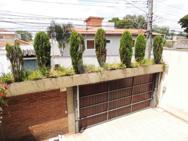 Sobrado à venda com 4 quartos, sendo 2 suítes,  em Jardim Prudência, São Paulo, SP