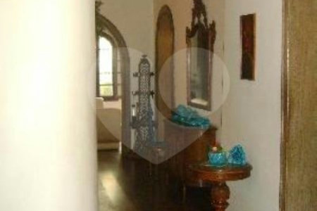 Casa à venda com 4 suítes em Vila Tramontano, São Paulo, SP