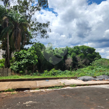 Terreno à venda em Jardim do Carmo, Araraquara, SP
