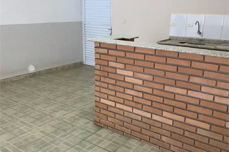 Sobrado à venda com 3 quartos, sendo 1 suíte, em Vila Lageado, São Paulo, SP