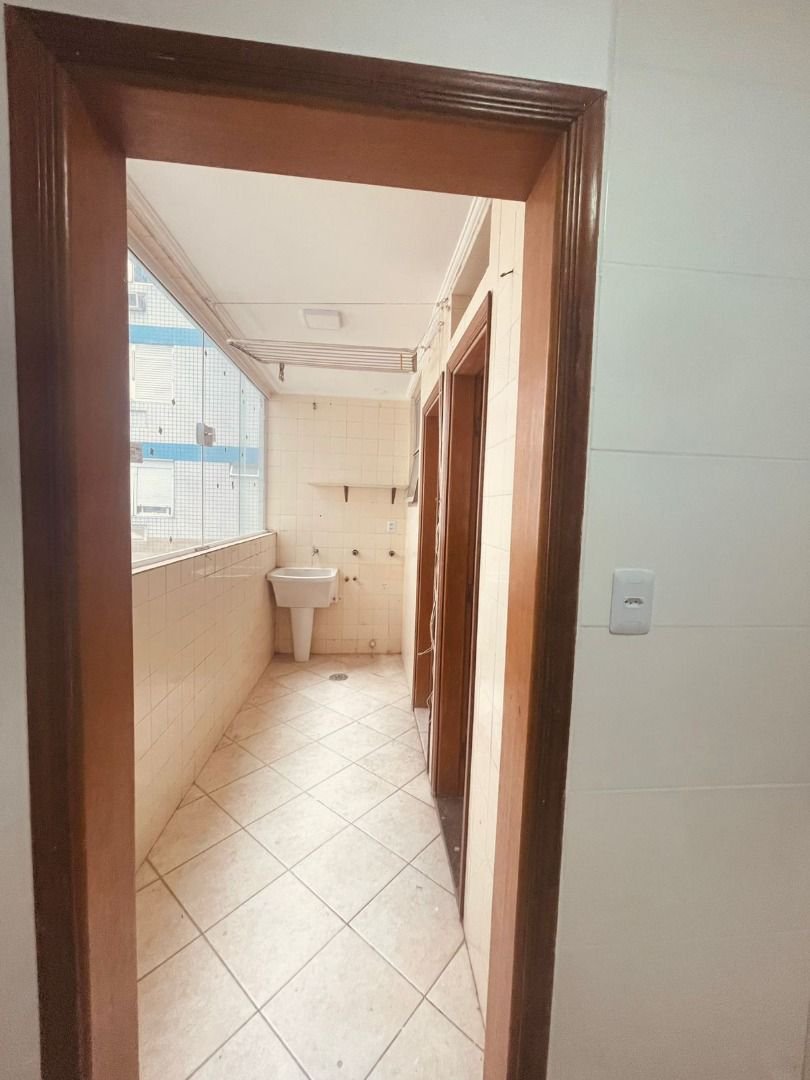 Apartamento com 2 dormitórios à venda, 90 m² por R$ 740.000,00 - Boqueirão - Santos/SP