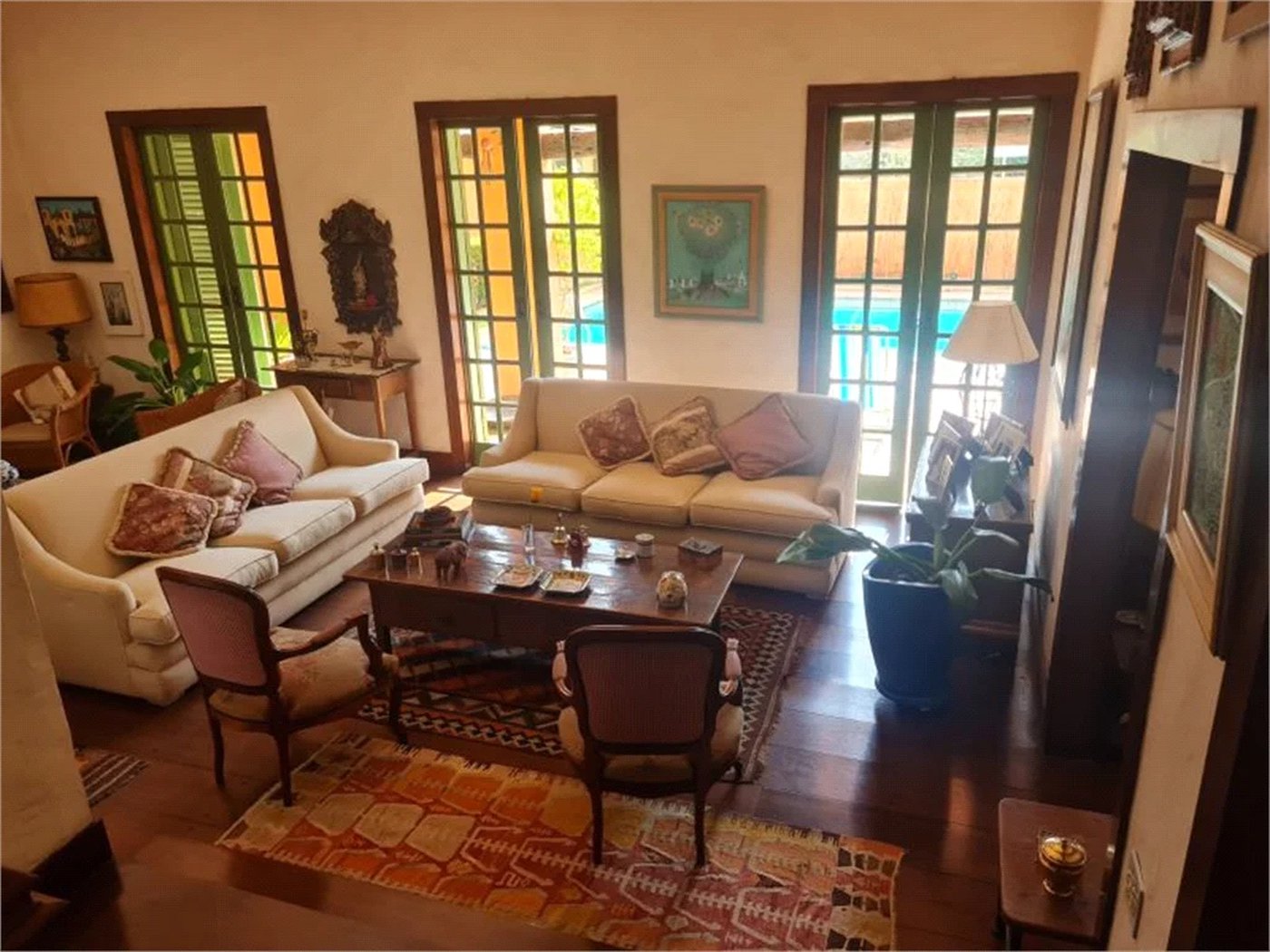 Casa à venda com 5 quartos, sendo 2 suítes, em Jardim Morumbi, São Paulo, SP