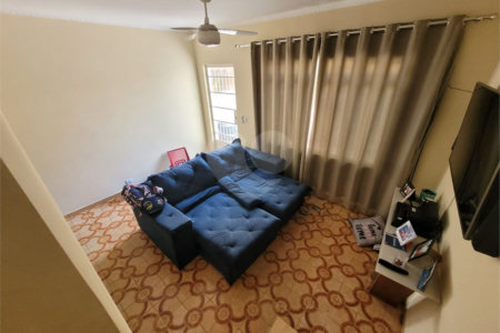 Sobrado à venda com 3 quartos em Vila Clarice, São Paulo, SP