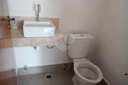 Casa à venda com 2 suítes no condomínio Residencial Napoles, São Paulo - SP