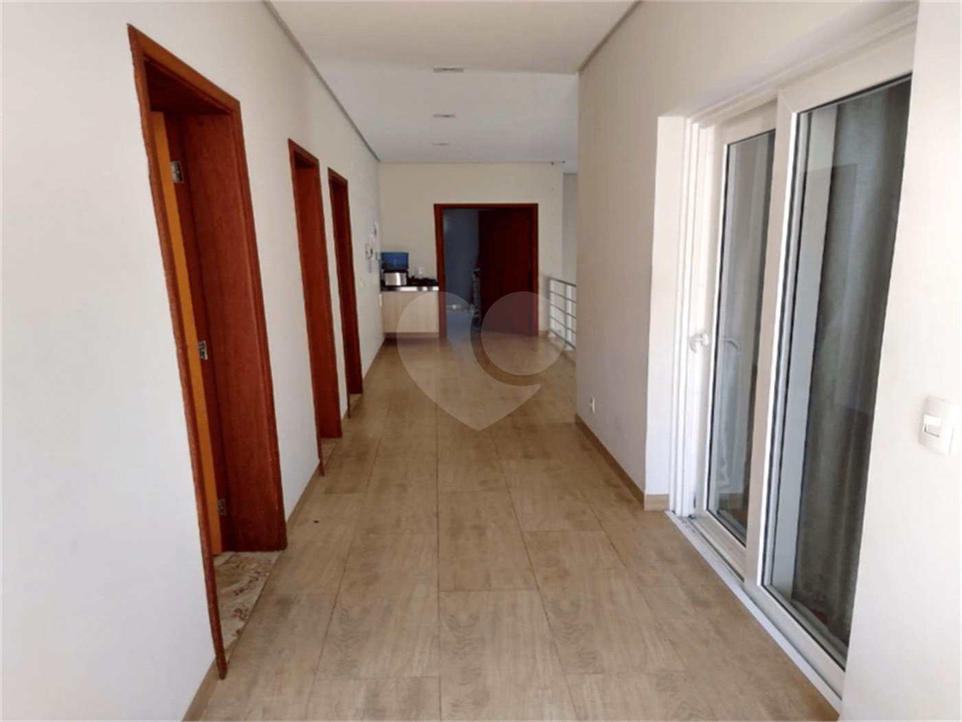 Casa à venda com 3 quartos, sendo 1 suíte, no condomínio Jd Portal de Itaici, Indaiatuba - SP