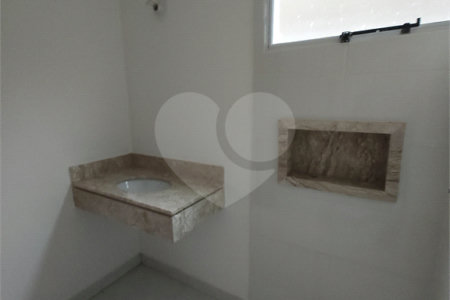 Casa Térrea à venda com 3 suítes em Jardim do Lago, Atibaia, SP