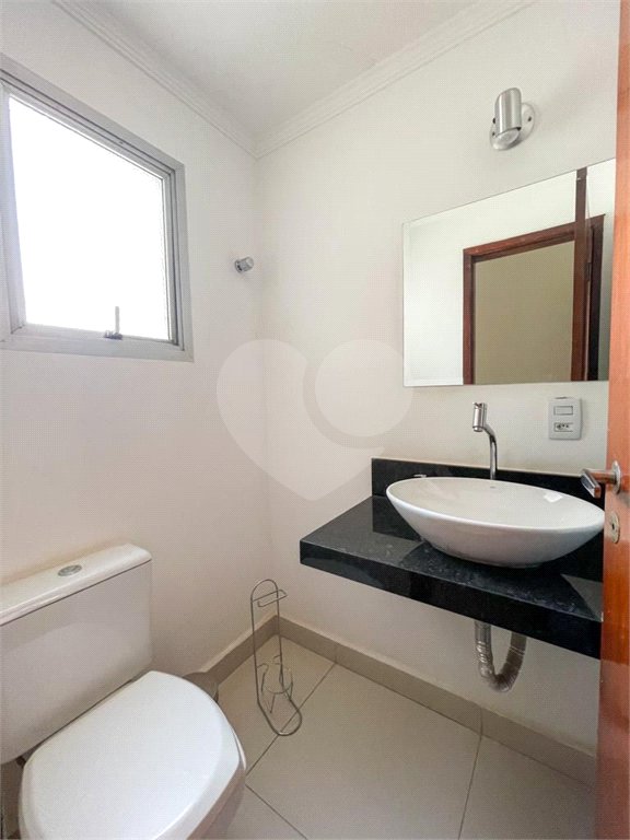Apartamento à venda com 3 quartos, sendo 1 suíte, em Bosque da Saúde, Cuiabá, MT