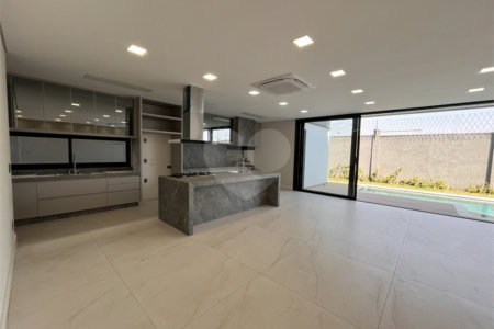 Casa à venda com 4 suítes no condomínio Alphaville Nova Esplanada 1, Votorantim - SP