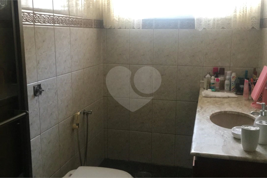 Sobrado à venda com 3 quartos, sendo 1 suíte, em Tremembé, São Paulo, SP