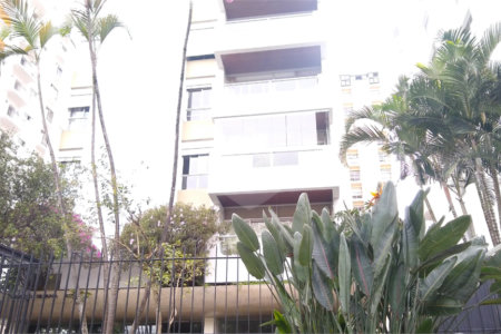 Apartamento à venda ou para alugar com 3 quartos, sendo 1 suíte,  em Indianópolis, São Paulo, SP