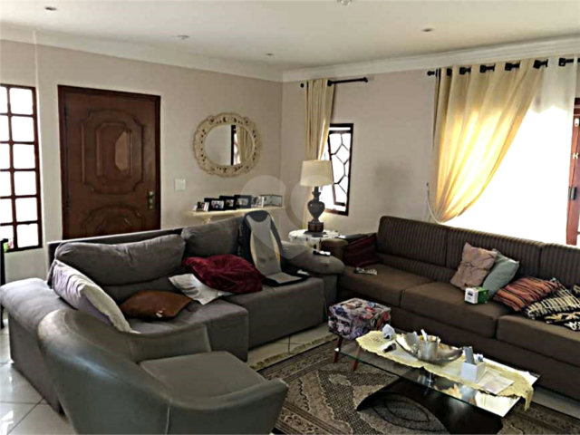 Casa Térrea à venda com 3 quartos, sendo 1 suíte,  em Santana, São Paulo, SP