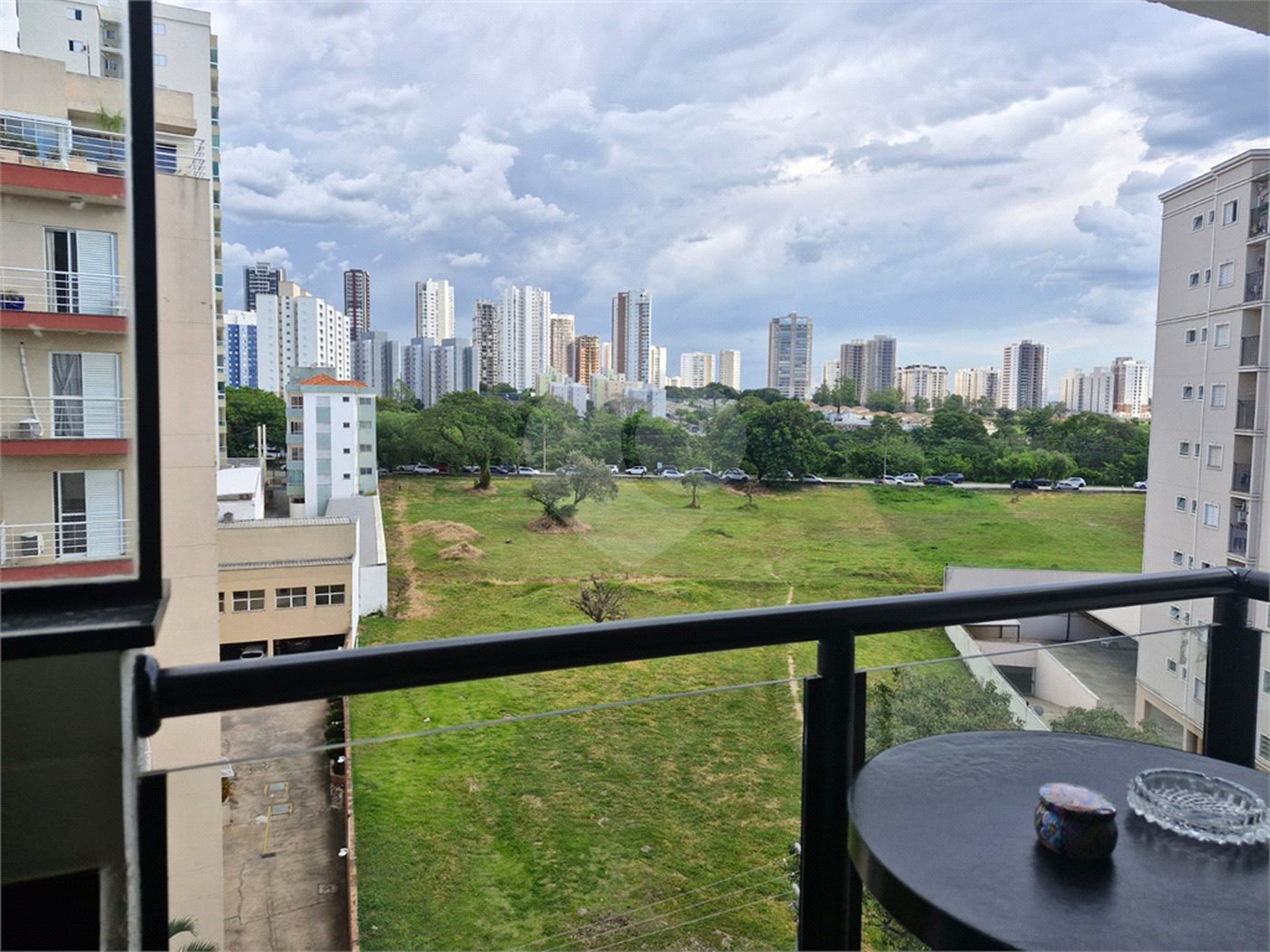 Apartamento à venda com 2 quartos, sendo 1 suíte,  em Parque Campolim, Sorocaba, SP