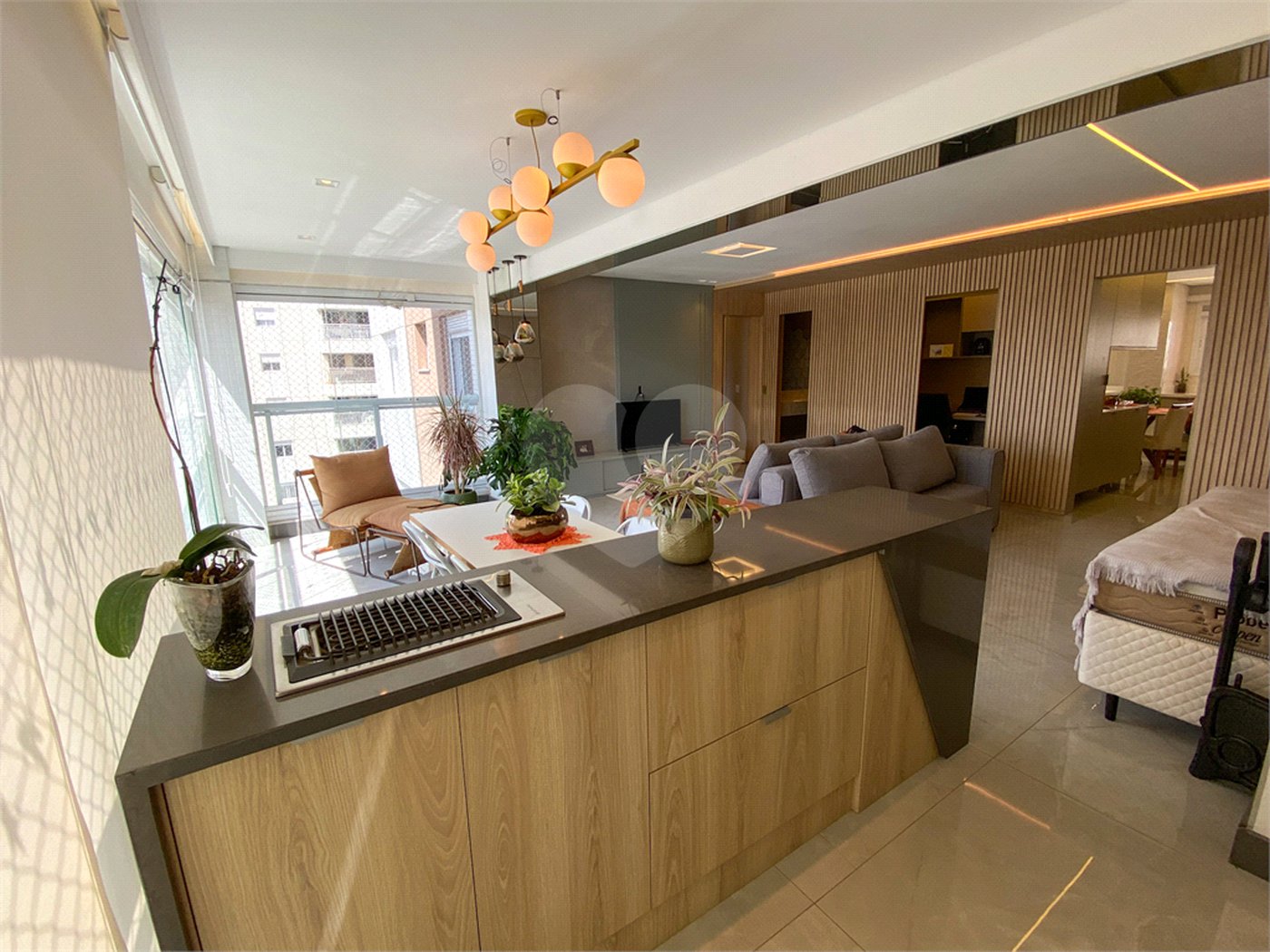 Apartamento à venda com 3 suítes em Vila Pompéia, São Paulo, SP