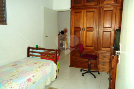 Sobrado à venda com 4 quartos em Granja Julieta, São Paulo, SP