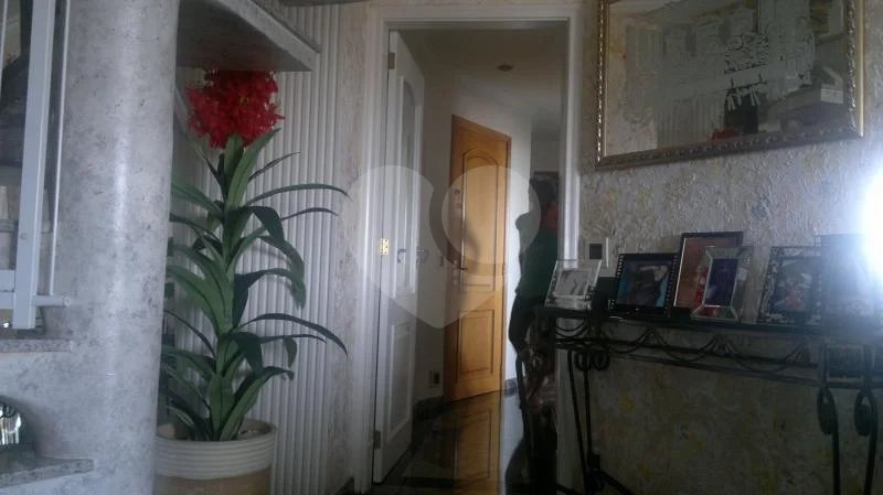 Cobertura à venda com 5 quartos, sendo 4 suítes, em Vila Paulicéia, São Paulo, SP