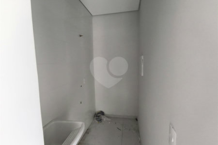 Casa à venda com 3 quartos, sendo 1 suíte, no condomínio Tivolli, Itapetininga - SP
