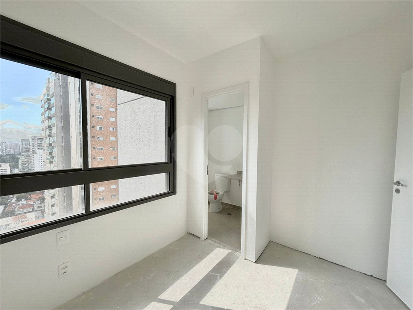 Apartamento à venda com 2 suítes em Brooklin, São Paulo, SP
