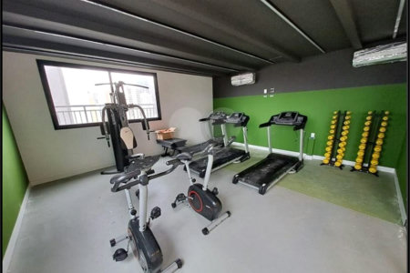 Apartamento à venda na Bela Vista de 24m2 com 1 dormitórios e sem vagas.Estuda Permuta.
