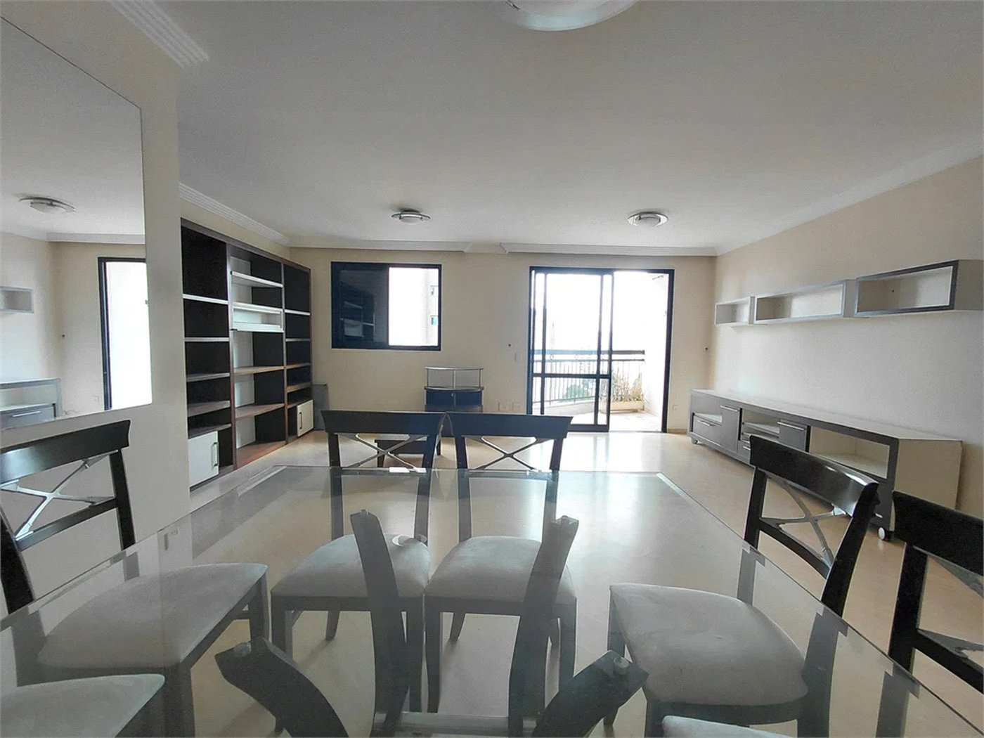 Apartamento à venda com 3 suítes em Vila Romana, São Paulo, SP