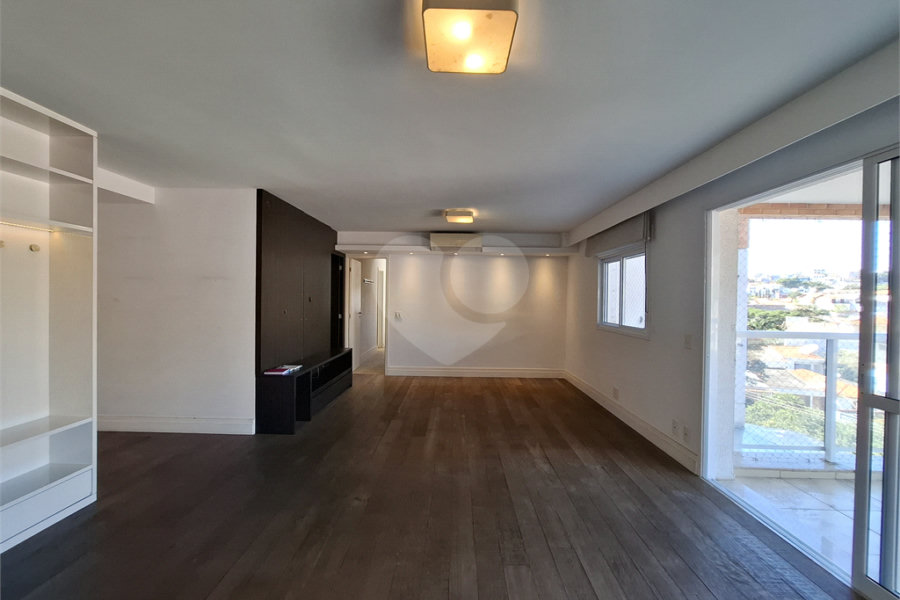 Apartamento à venda com 3 suítes em Lapa, São Paulo, SP