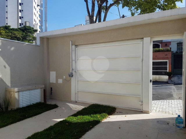 Sobrado à venda com 3 quartos, sendo 1 suíte,  em Jardim Prudência, São Paulo, SP