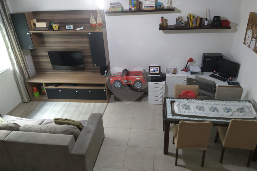 Casa à venda com 3 quartos, sendo 1 suíte, no condomínio Piemonte - Angelo Bortolo, São Paulo - SP