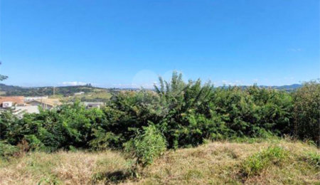 Casa à venda com 3 suítes no condomínio Villaggio Terra Nova, Atibaia - SP