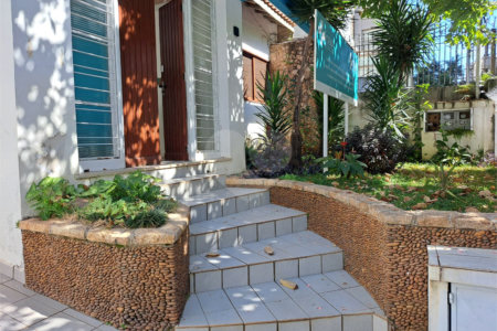 Casa Térrea para alugar com 1 quarto, sendo 3 suítes,  em Indianópolis, São Paulo, SP