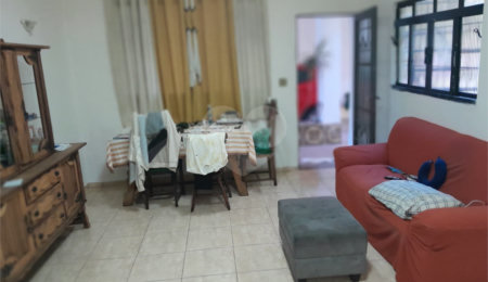 Sobrado à venda com 2 suítes em Várzea de Baixo, São Paulo, SP