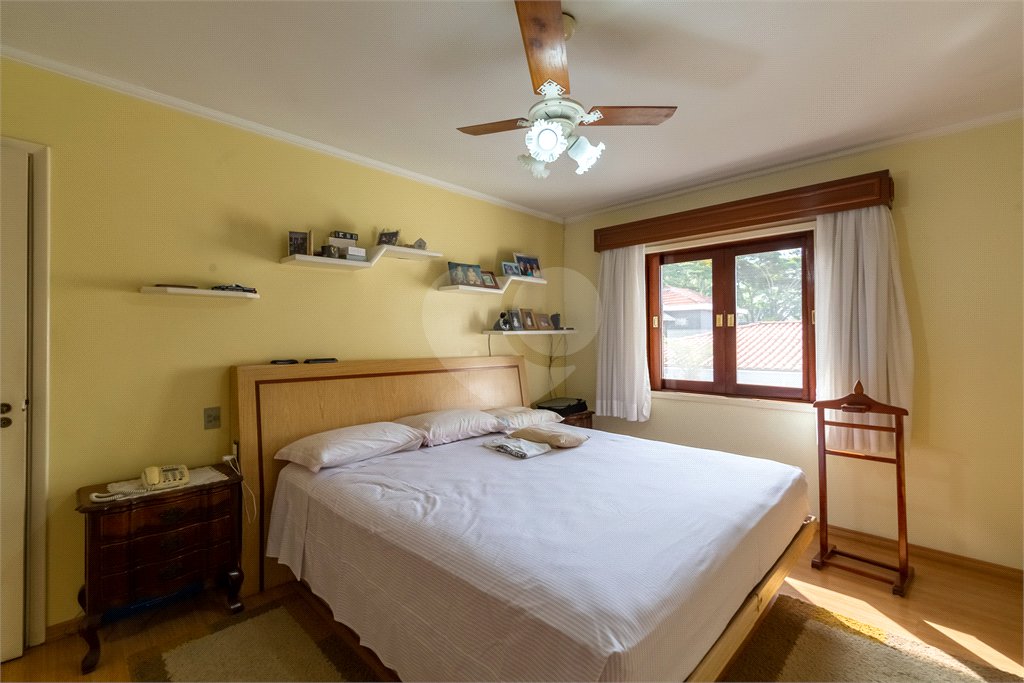 Sobrado à venda com 4 quartos, sendo 2 suítes, em Brooklin Velho, São Paulo, SP