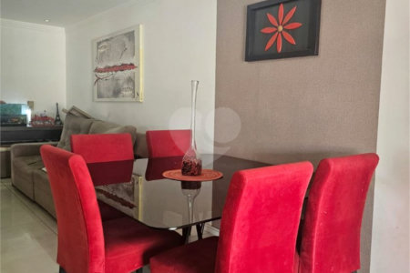 Casa à venda com 3 quartos, sendo 1 suíte, no condomínio Parque das Árvores, Sorocaba - SP
